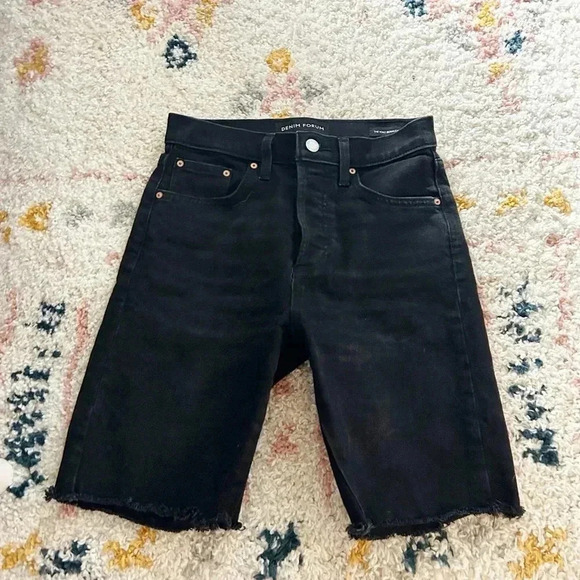 Aritzia denim forum yoko Bermuda shorts 25 - Picture 1 of 5